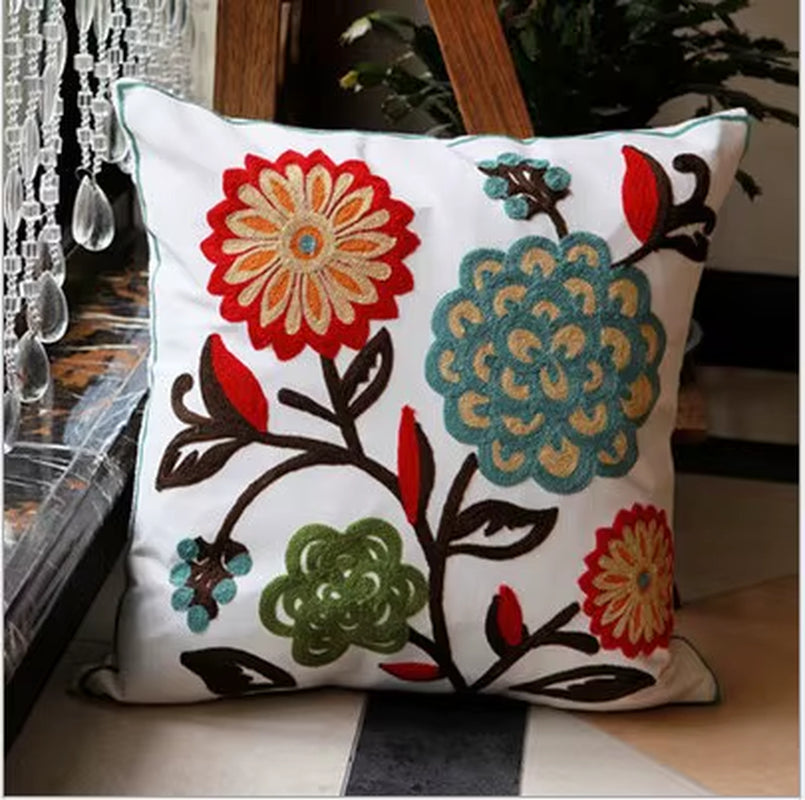 Hot New National Style Sofa /Carcushions Flowers and Fashion Pillows Decorate Hand-Embroidered Almofadas