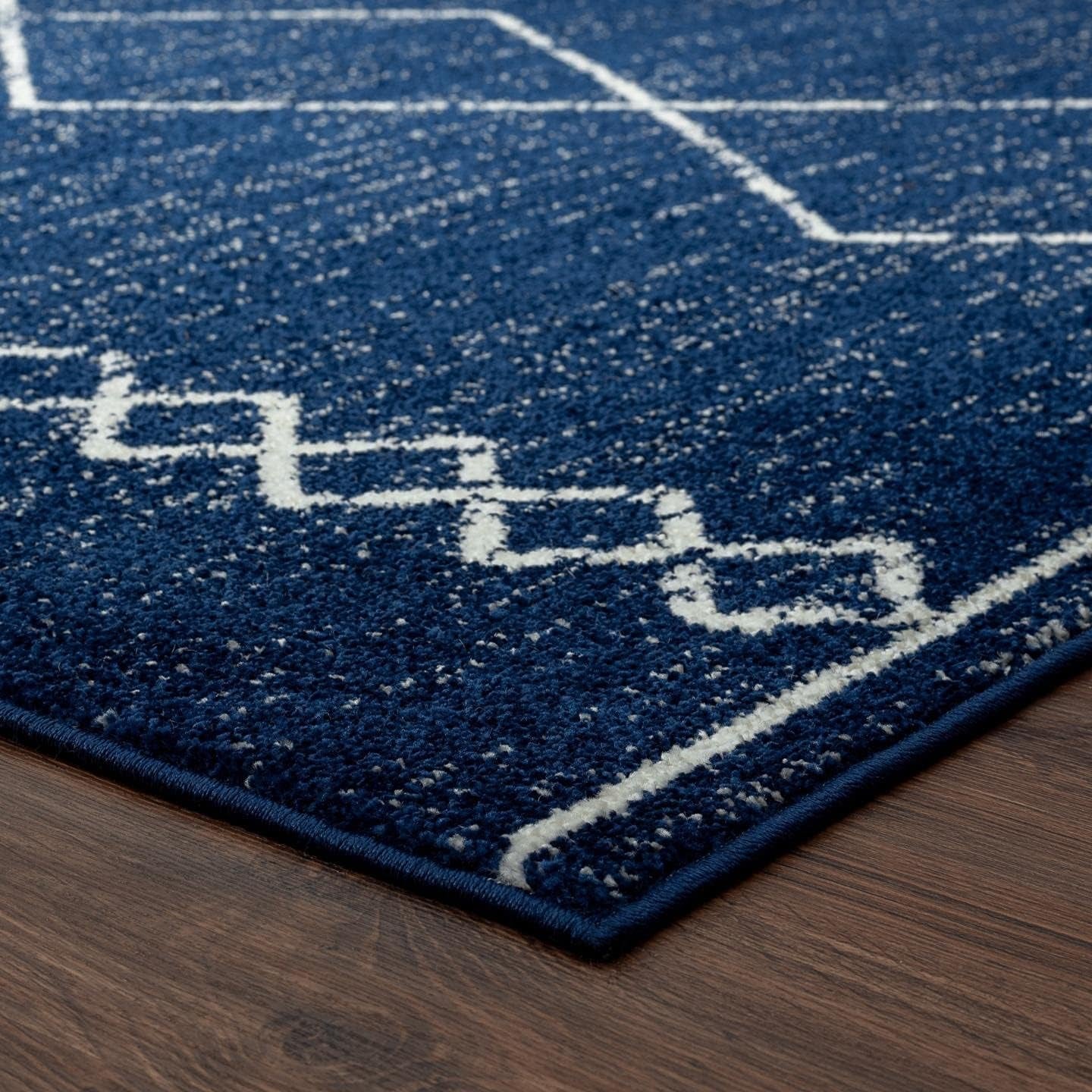 Daphnes Navy 5X7 Boho Moroccan Geometric Area Rug 2735