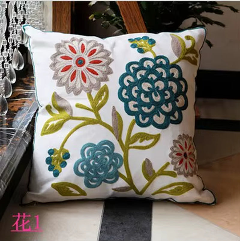 Hot New National Style Sofa /Carcushions Flowers and Fashion Pillows Decorate Hand-Embroidered Almofadas